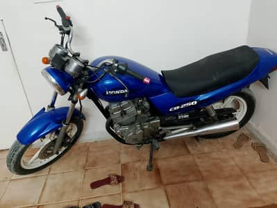 Honda CB250