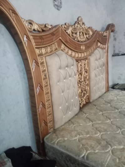 king size bed set with two side table contact 03066198403