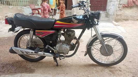 Bike me kovi B kaam nhi hai sab okie hai