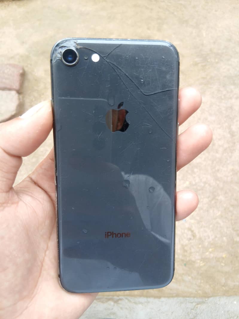 Apple iPhone 8 4