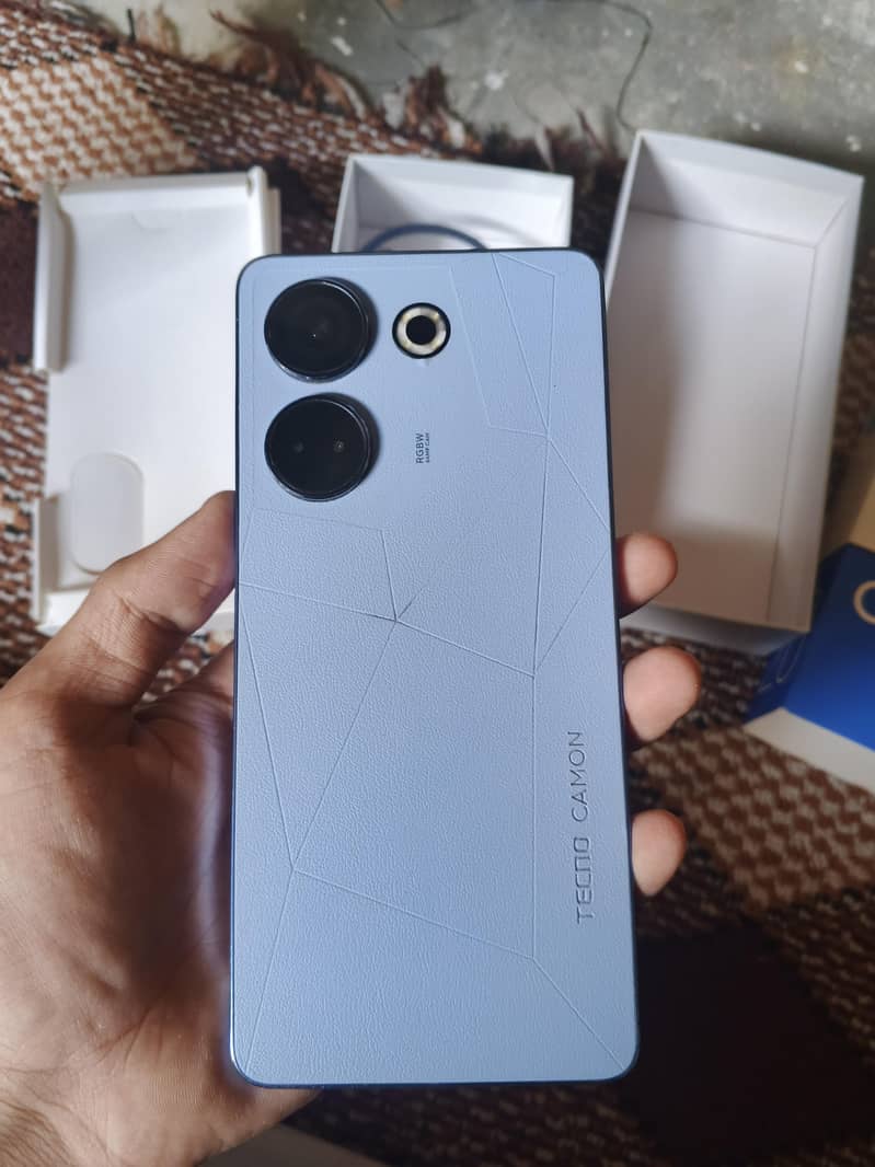 Tecno CAMON 20 1