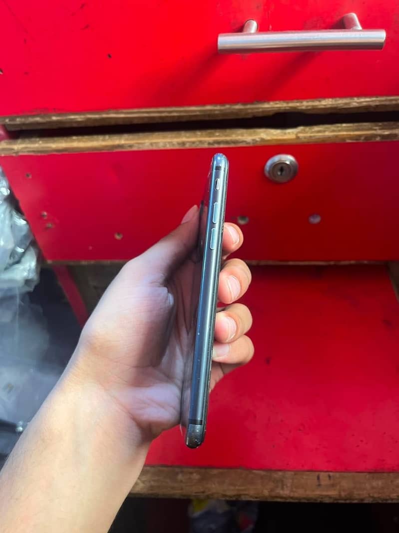 Apple iPhone 7 2