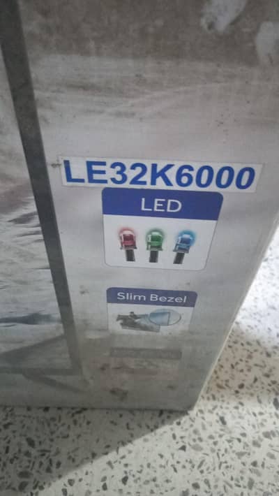 32 inch led with all accessories
