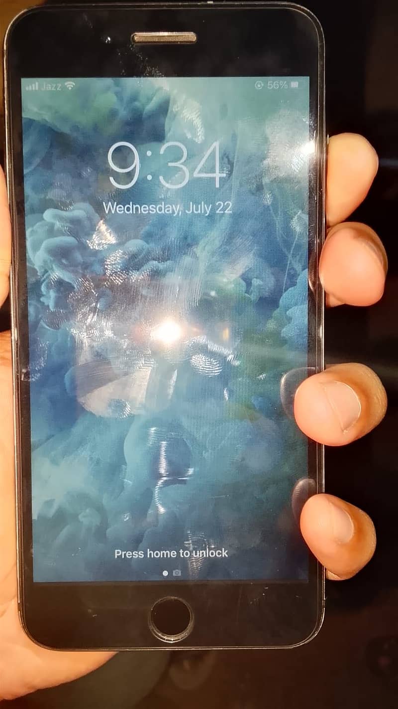 Apple iPhone 7 Plus 2