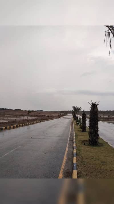 For sale 8 Marla Commercial Plot Block B DHA Expressway Front back Open