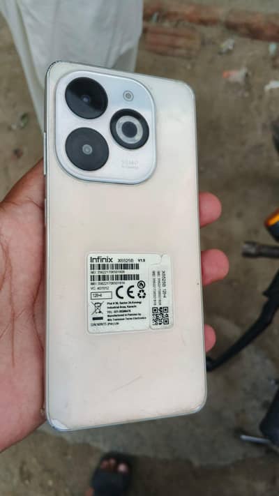 Infinix Smart 8 Pro