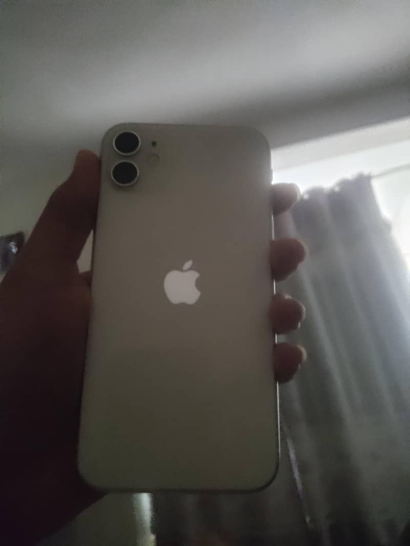 Apple iPhone 11 5