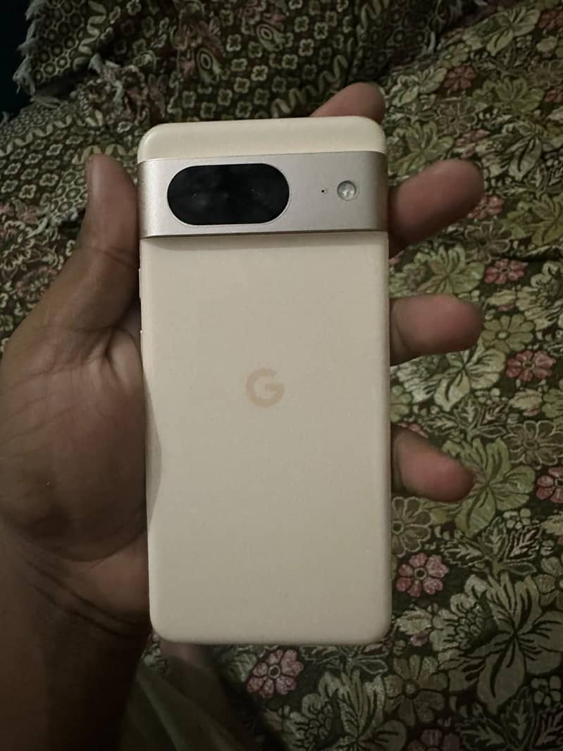 Google Pixel 8 1
