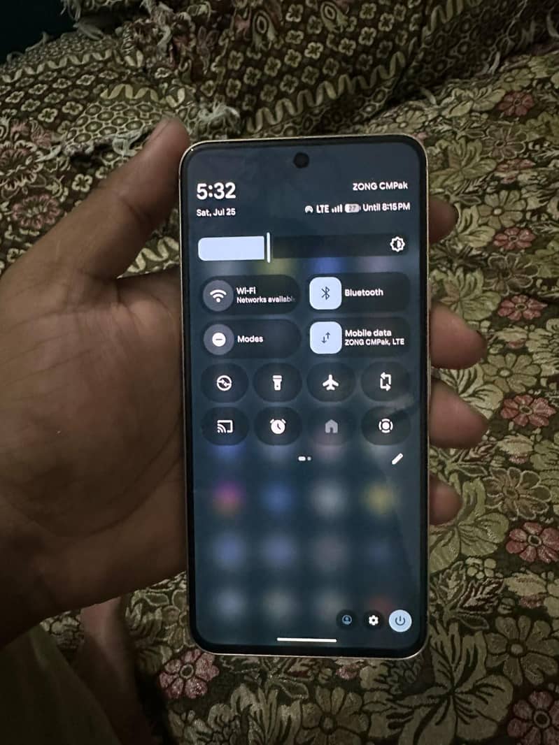 Google Pixel 8 5