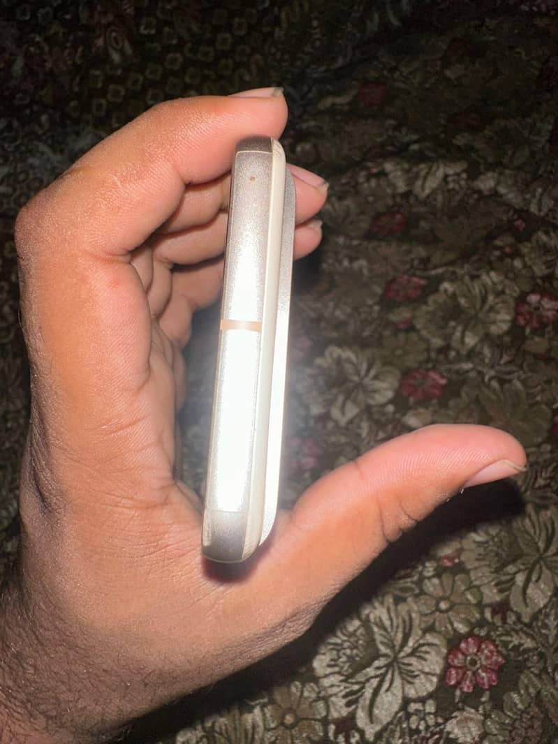Google Pixel 8 8