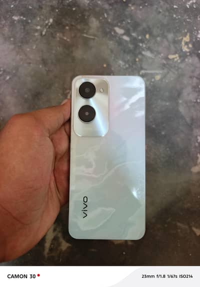Vivo Y18