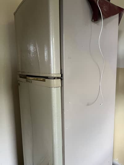 REFRIGERATOR FOR SALE