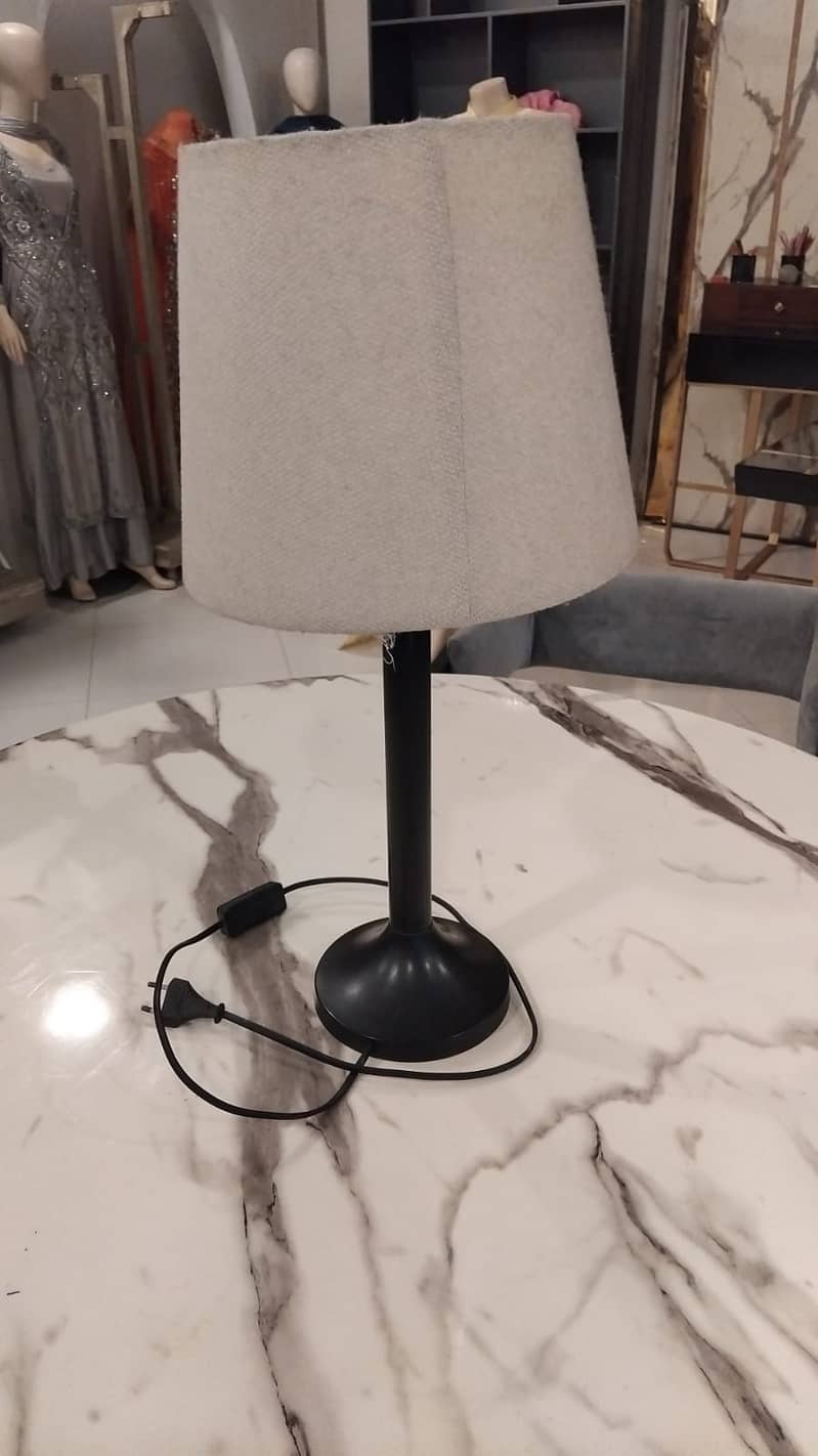 two-table-lamps 11