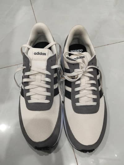Adidas Run 70s