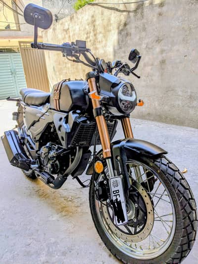 Lifan KP Master 200 2026 | Only 410 KM | Dual ABS | Brand New Bike