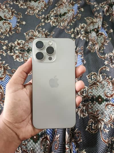 Apple iPhone 15 Pro Max