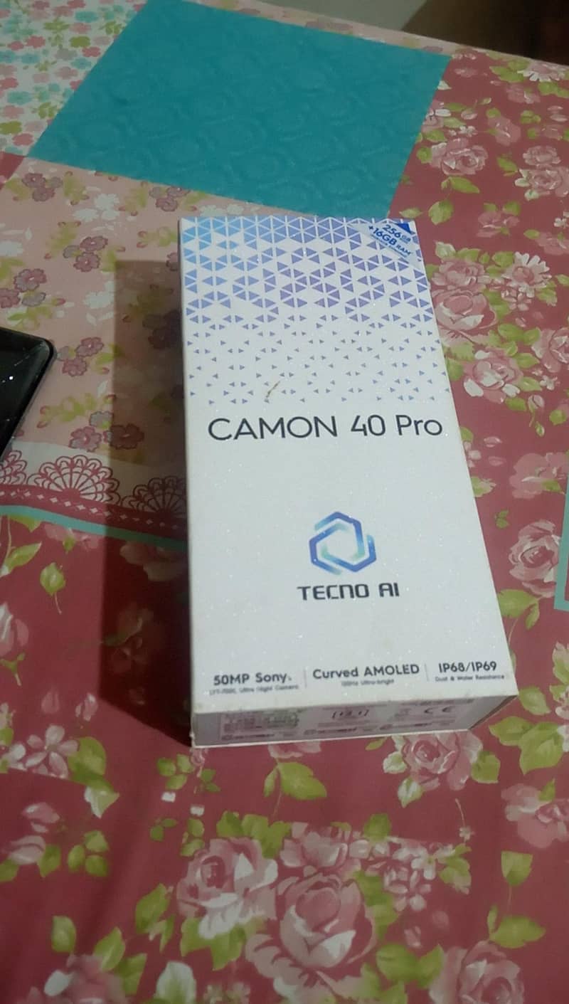 Tecno CAMON 40 Pro 0