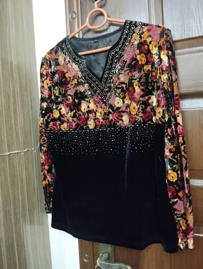 Ladies Floral Velvet Top | Full Sleeves | Excellent Condition