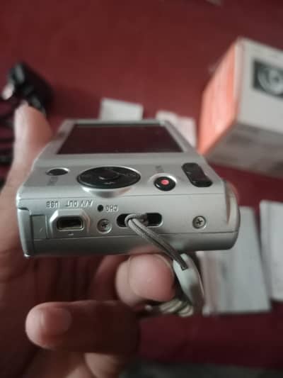 Sony Cyber-shot DSC-W800 (20.1 MP) – Complete Box & Accessories