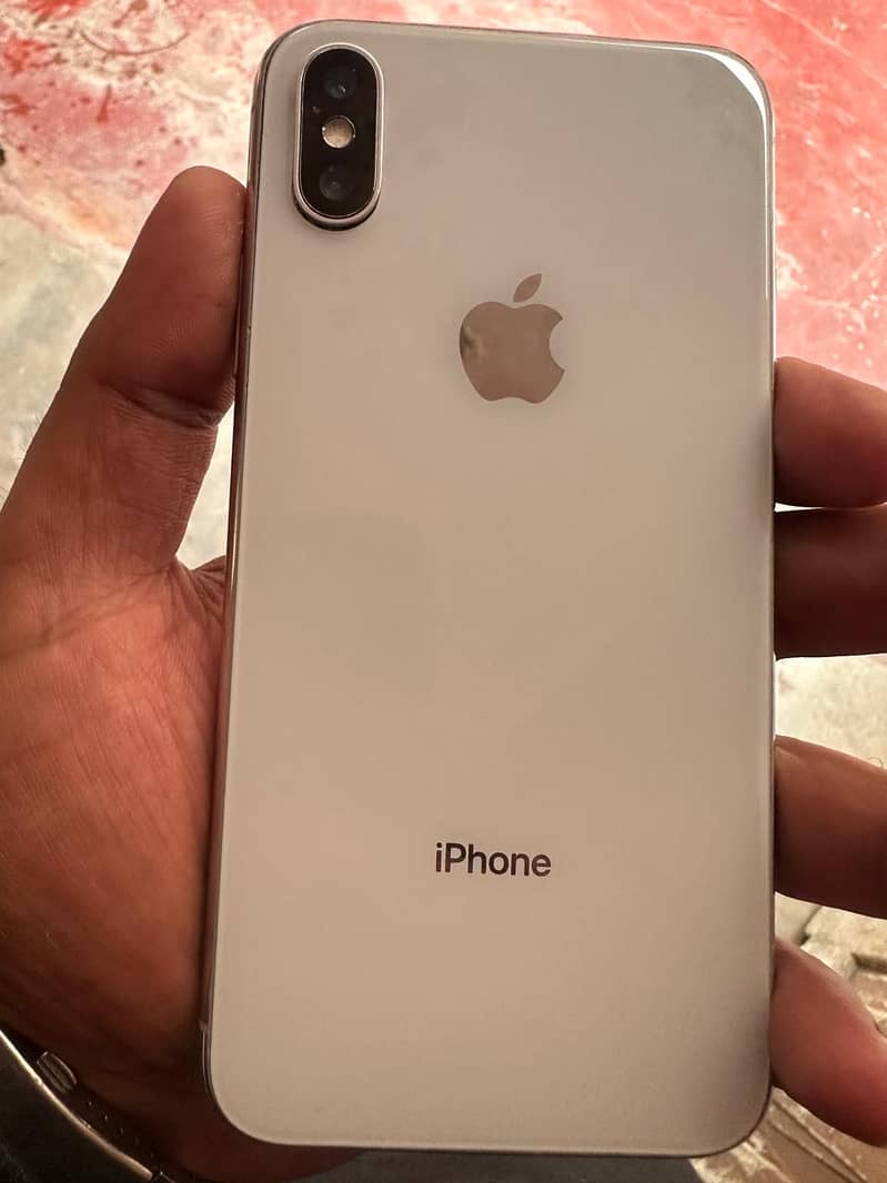 iPhone X 4