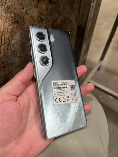 Tecno Camon 40 Pro 8/256GB | 50MP OIS Camera | 120Hz AMOLED | Like New