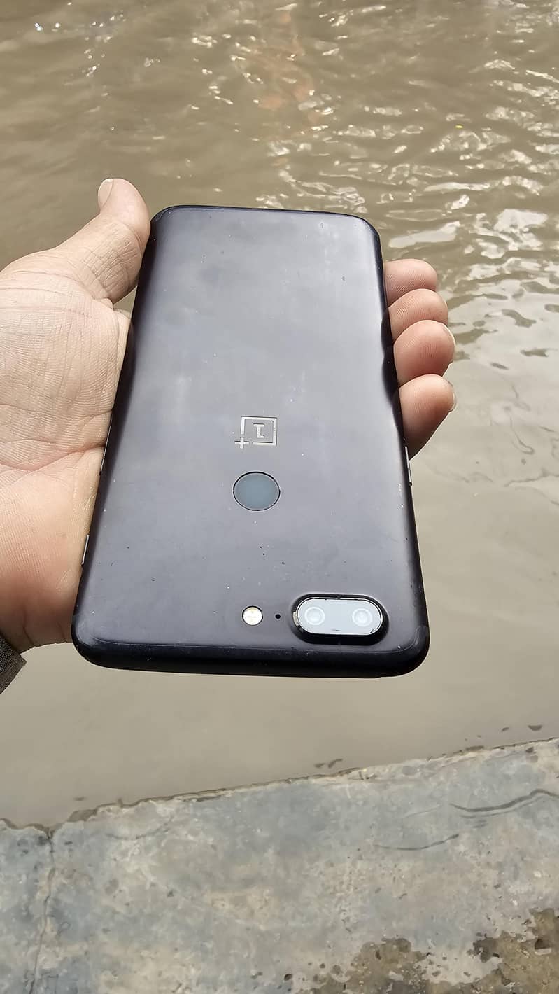 ONEPLUS 5T PTA 4