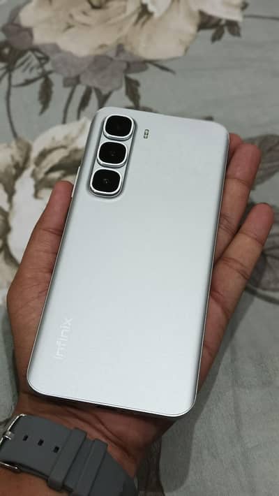 Infinix Hot 60 pro plus