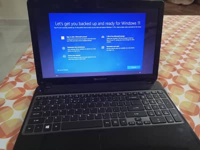 PACKARD BELL LAPTOP VERY CHEAP. *03099904421