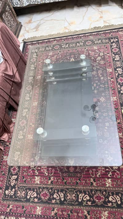 coffee table for sale in very good condition like new