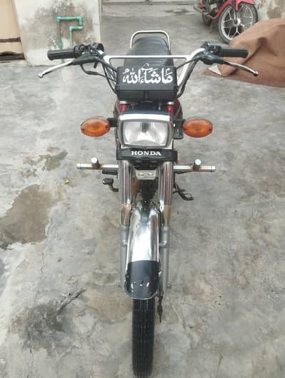 Need money 2022 model honda 125 100% ok ha koi issue nai ha