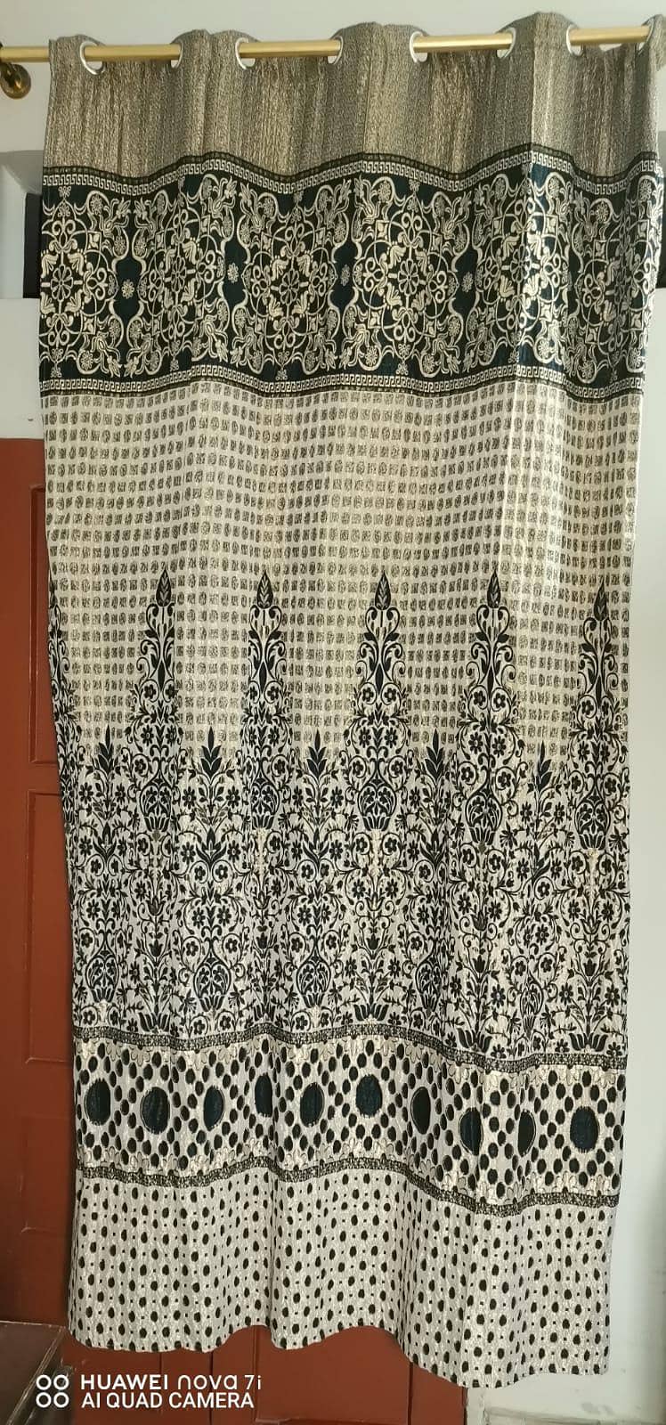 Curtains 0