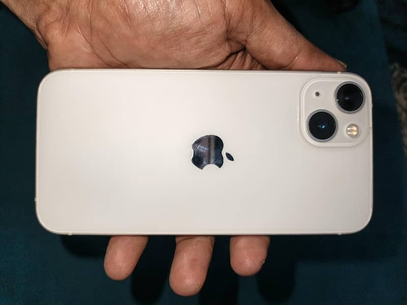 Apple iPhone 13 0