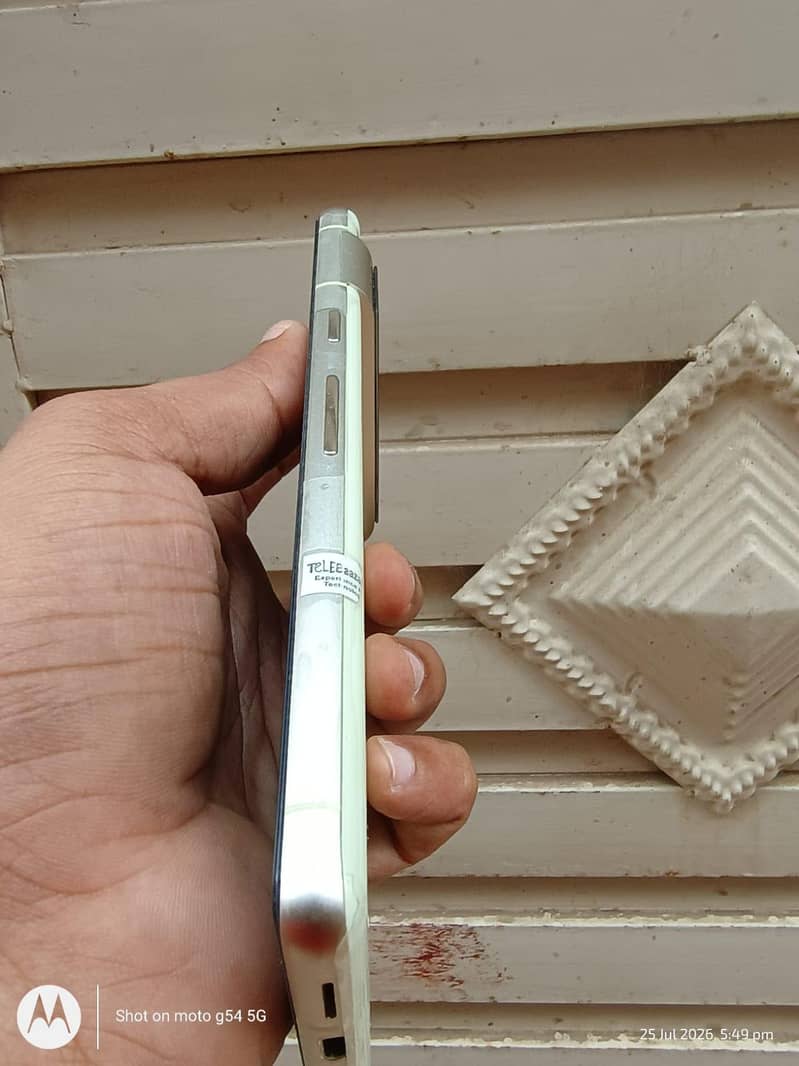 Google Pixel 7 4