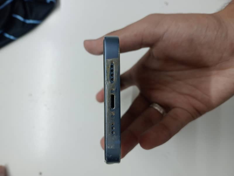 Apple iPhone 14 5