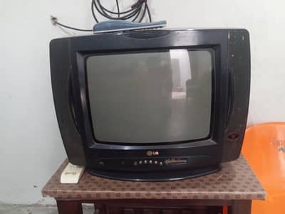 lg golden eye TV for sale good conduction