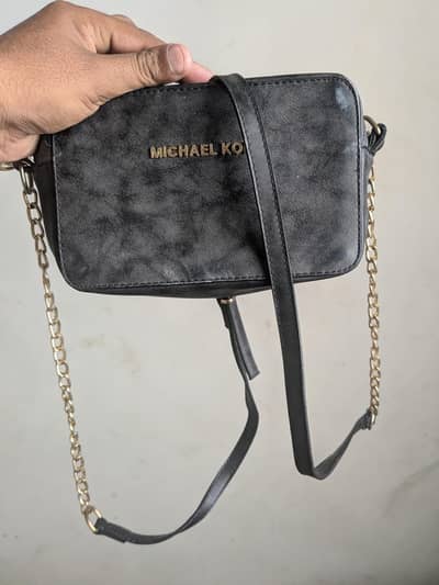 Orginal MK Michael kors cross body bag in premium condition