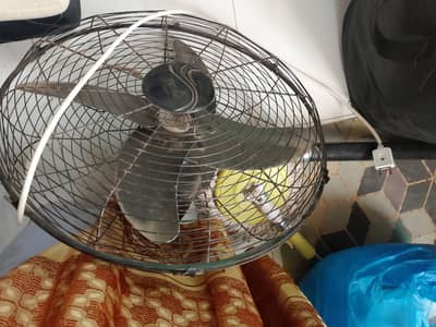 Parko walo ka pedestal fan ha
