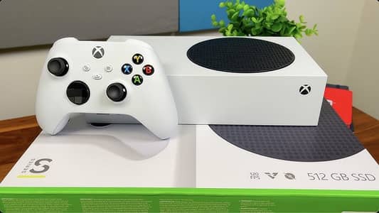 XBox series S with 2 controllers. GTA 6 suported