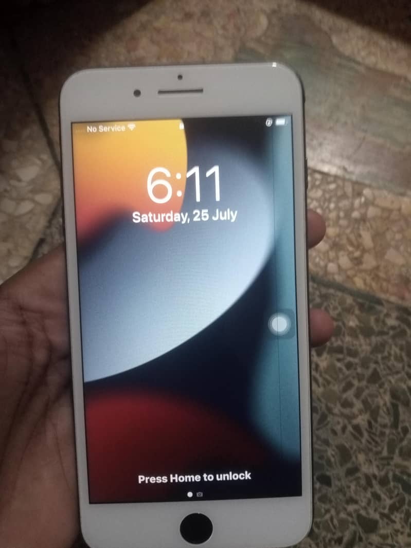 Apple iPhone 7 Plus 1