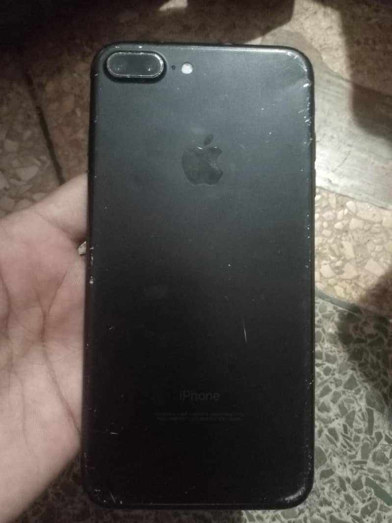 Apple iPhone 7 Plus 3