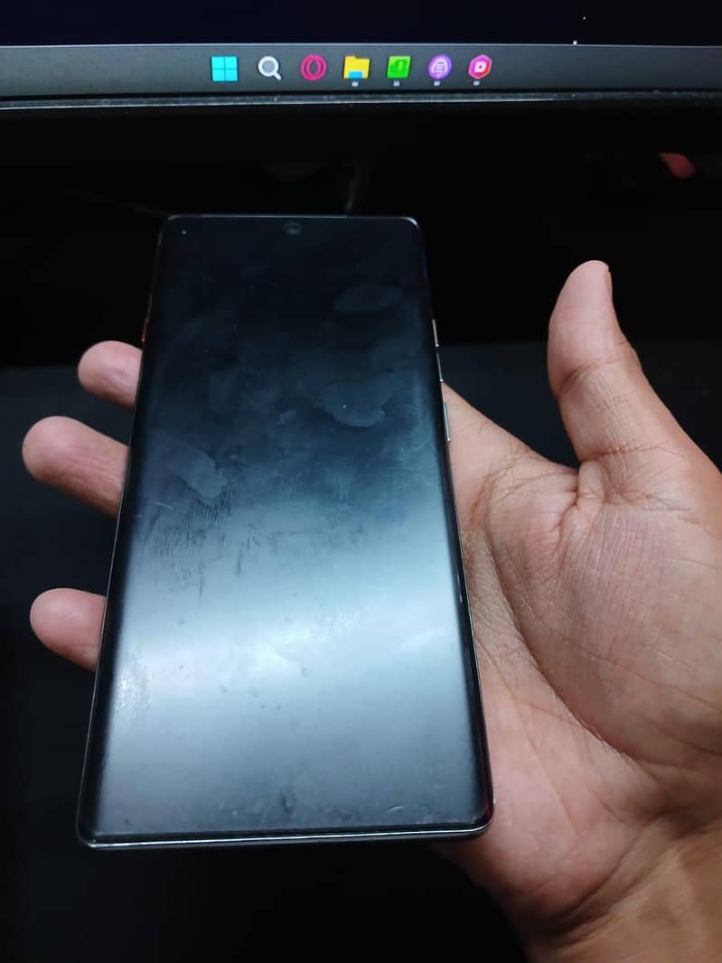 Tecno CAMON 40 Pro 4