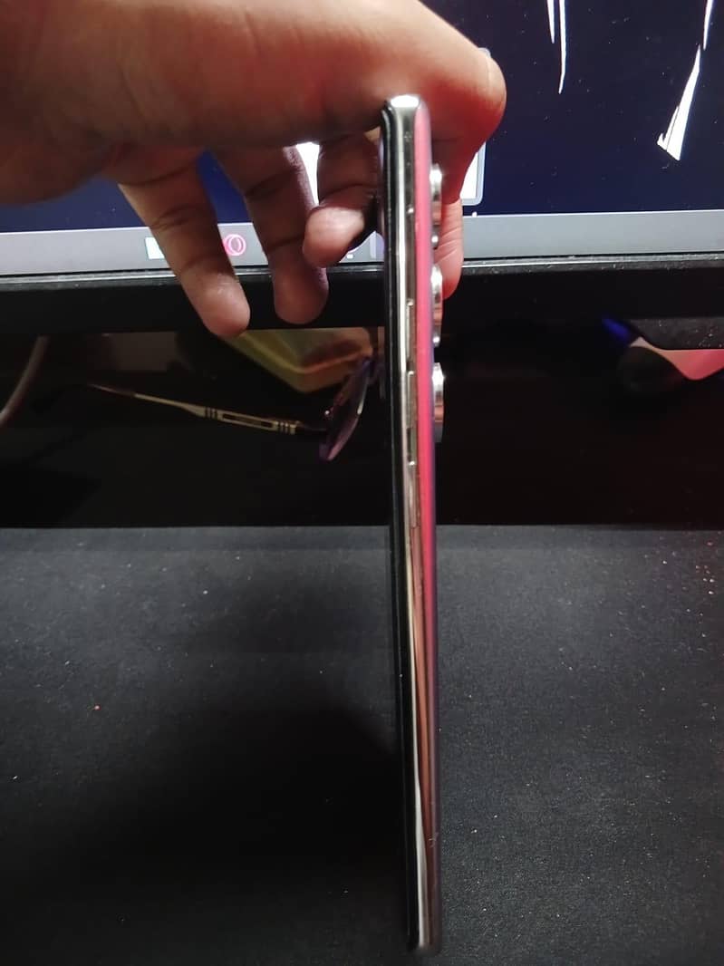 Tecno CAMON 40 Pro 10