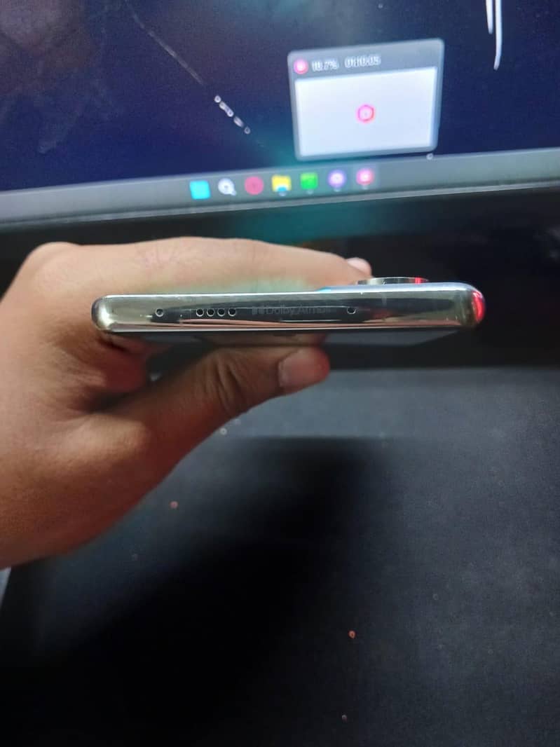 Tecno CAMON 40 Pro 11