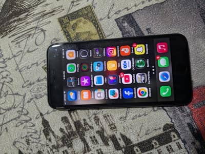 Apple iPhone SE