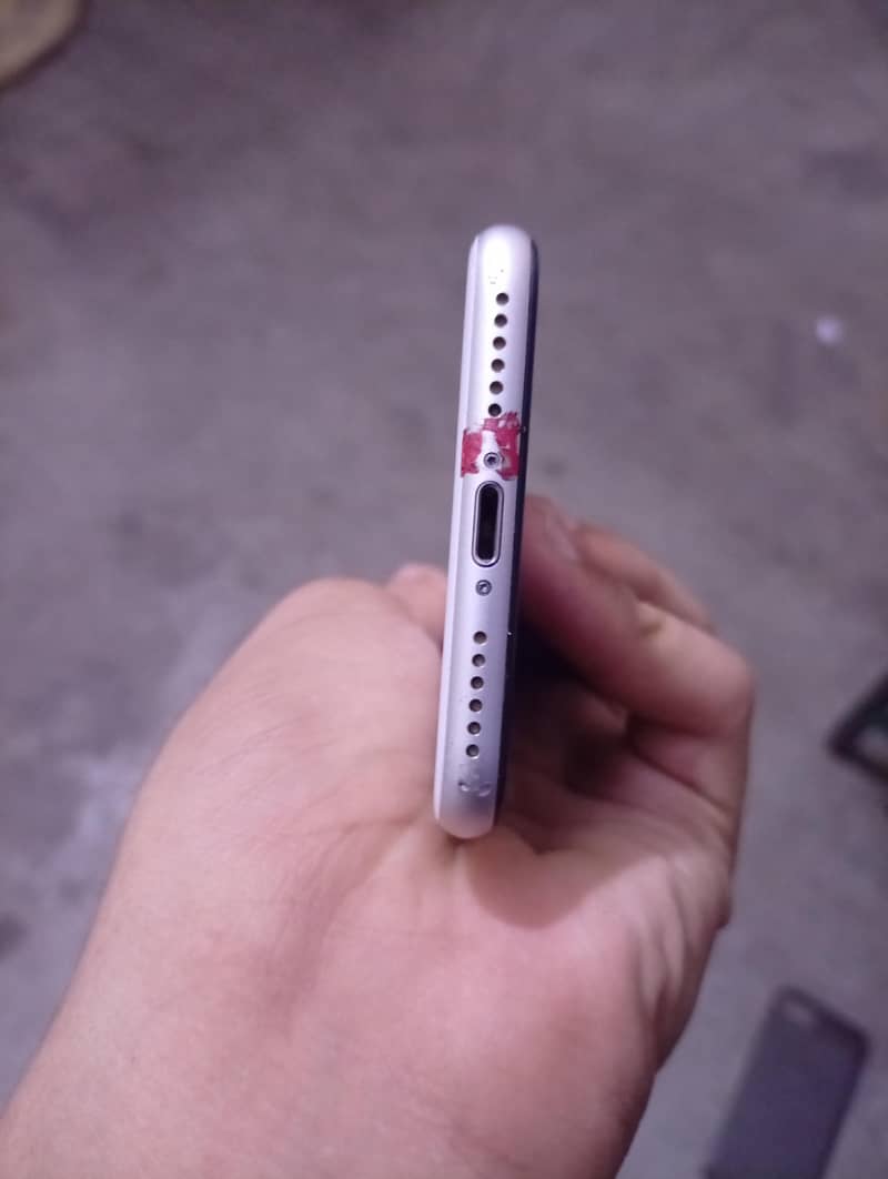 Apple iPhone SE 3