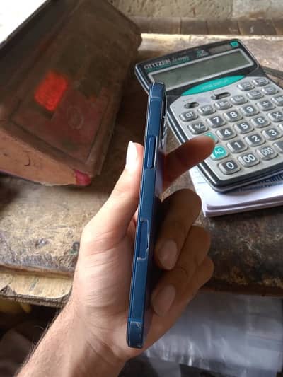 apple I phone 12 jv sim time available hy