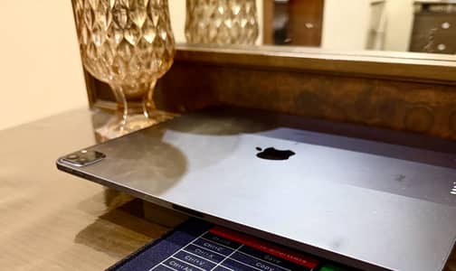 Apple iPad Pro 12.9” 4TH GENERATION 2020 128GB