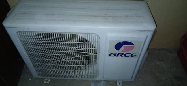 GREE AC URGENT SALE