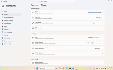 Dell Xps 17 Core I-7 12th generation 32 GB RAM 1TB SSD  4 Gb Graphic