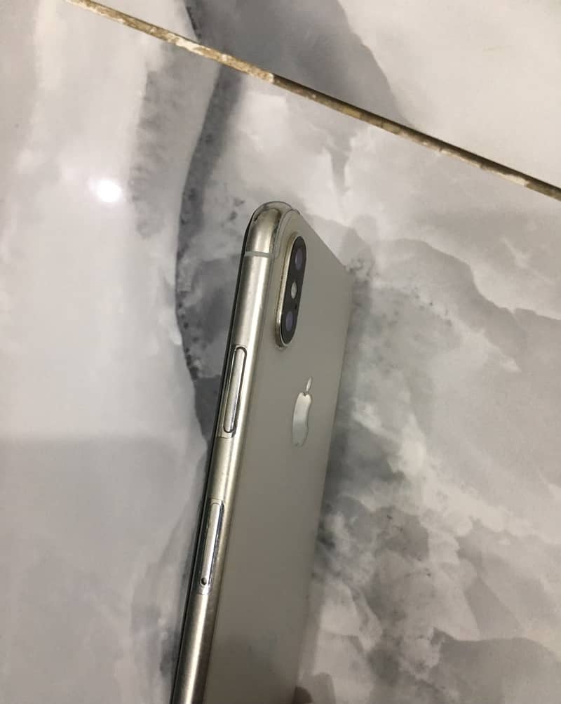 Apple iPhone X 1